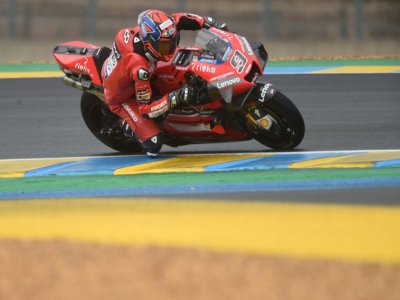 Le pilote italien Danilo Petrucci lancé vers sa victoire au GP moto du Mans, le 11 octobre 2020 - JEAN-FRANCOIS MONIER [AFP/Archives]
