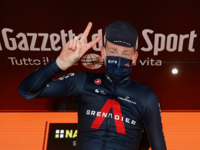 Le Britannique Tao Geoghegan Hart vainqueur de la 20e étape du Tour d'Italie, le 24 octobre 2020 à Sestrières - Luca Bettini [AFP]