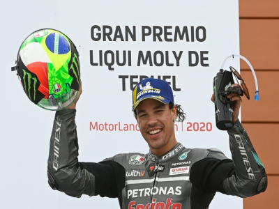 L'Italien Franco Morbidelli après sa victoire au Grand Prix de Teruel catégorie MotoGP, le 25 octobre 2020 sur le circuit d'Alcaniz - PIERRE-PHILIPPE MARCOU [AFP]