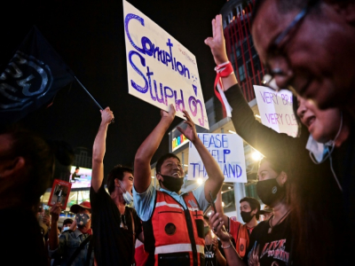 Des militants pro-démocratie dans les rues de Bangkok, le 25 octobre 2020 - Lillian SUWANRUMPHA [AFP]