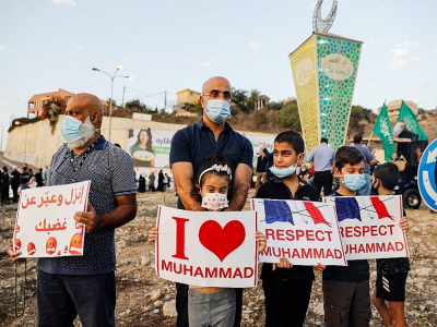 Manifestation d'Arabes israéliens musulmans, le 25 octobre 2020 à Umm-Al Fahem (nord d'Israël) après les propos du président français Emmanuel Macron sur l'islam qui ont suscité critiques, manifestations et même appels au boycott des produits françai - Ahmad GHARABLI [AFP]