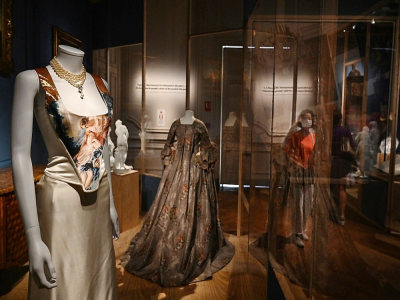 Exposition "Vivienne Westwood. Art, mode et subversion" au musée des tissus xà Lyon, le 8 septembre 2020 - PHILIPPE DESMAZES [AFP]