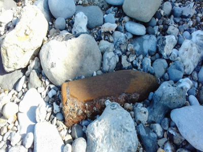 Les obus retrouvés dimanche 25 octobre en forêt à Monchy-sur-Eu mesurent environ 20 cm de long pour 10 cm de diamètre. - Illustration