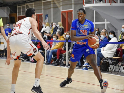 Le Rouen Métropole Basket a enchaîné une seconde victoire consécutive, dimanche 25 octobre, cette fois face à Denain. - RMBOfficiel