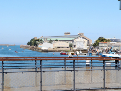 La Cité de la mer, qui accueille habituellement environ 220 à 230 000 visiteurs par an, estime avoir perdu 70 000 visiteurs lors du premier confinement, du 13 mars au 20 juin.