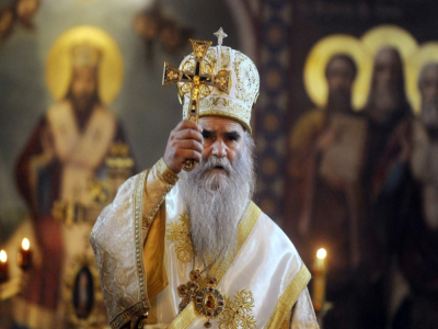Le chef de l'Eglise orthodoxe serbe au Monténégro, l'archevêque Amfilohije, le 22 janvier 2010 à Belgrade - Andrej ISAKOVIC [AFP/Archives]