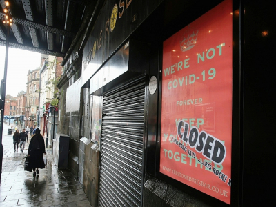 Un pub fermé en raison du coronavirus à Leeds, dans le nord de l'Angleterre, le 30 octobre 2020 - Lindsey Parnaby [AFP]