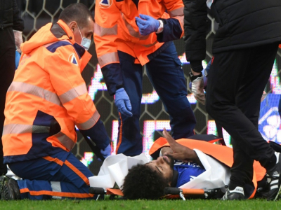 Le capitaine de Nice Dante, blessé lors du match contre Angers, le 1er novembre 2020 au stade Raymond Kopa - Jean-Francois MONIER [AFP]
