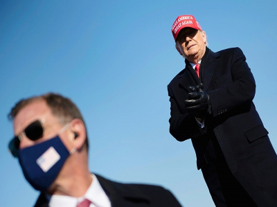 Le président américain Donald Trump participe à un meeting de campagne Make America Great Again à Dubuque, dans l'Iowa, le 1er novembre 2020 - Brendan Smialowski [AFP]