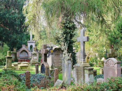 Les cimetières restent ouverts dans le respect des consignes sanitaires.