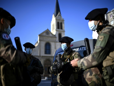 Des soldats de l'opération Sentinelle en patrouille dans la banlieue nord de Paris, le 6 novembre 2020 - Christophe ARCHAMBAULT [AFP]