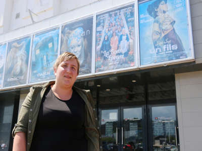 Sylvie Brisset, directrice du cinéma CGR Odéon est dans l'attente d'une prochaine réouverture, avec toujours la même interrogation : les distributeurs vont-ils accepter de programmer des films à la sortie du confinement, dans ce contexte de crise san