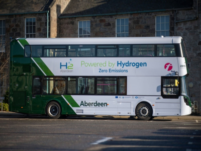 Un bus "double decker" à hydrogène dans une rue d'Ellon, le 5 novembre 2020 dans la région d'Aberdeen, en Ecosse - Michal Wachucik [AFP/Archives]