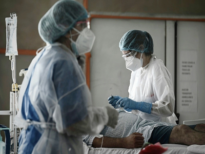 Aux urgences de l'hôpital Robert Boulin à Libourne, le 6 novembre 2020 - Philippe LOPEZ [AFP/Archives]