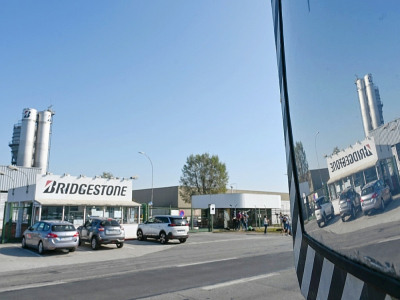 L'usine Bridgestone de Béthune dans le Pas-de-Calais le 21 septembre 2020 - DENIS CHARLET [AFP/Archives]