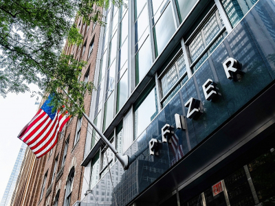 Le siège de Pfizer à New York en juillet 2020 - Jeenah Moon [gETTY/AFP/Archives]