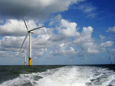 Le projet d'un quatrième parc éolien en mer au large des côtes de Normandie inquiète les pêcheurs. Illustration