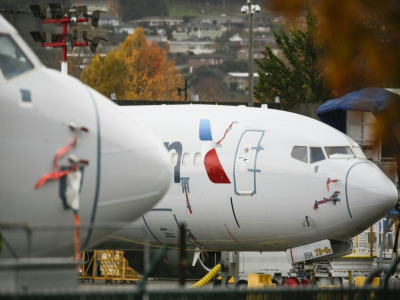 Un 737 MAX d'American Airlines à l'aéroport de Renton, près de Seattle, le 10 novembre 2020 - Jason Redmond [AFP/Archives]