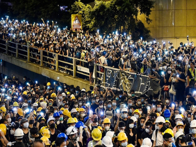 Manifestation pro-démocratie devant le siège de la police de Hong Kong, le 21 juin 2019 - HECTOR RETAMAL [AFP/Archives]