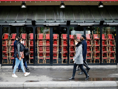 Un restaurant fermé pour cause de confinement, dans une rue de Paris le 23 novembre 2020 - Thomas COEX [AFP]