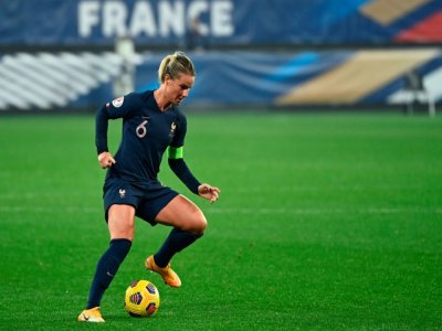 La Française Amandine Henry contre l'Autriche en qualifications pour l'Euro-2022, le 27 novembre 2020 à Guingamp - Damien meyer [AFP]