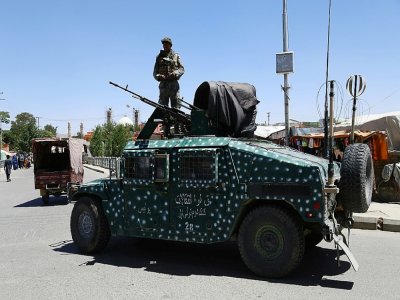 Des membres des forces de sécurité afghanes en patrouille à Ghazni, en août 2018 - ZAKERIA HASHIMI [AFP/Archives]