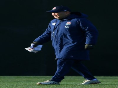 L'entraîneur du XV d'Angleterre sur le terrain d'entraînement de Teddington, près de Londres, le 5 décembre 2020 - Alex Davidson [POOL/AFP]