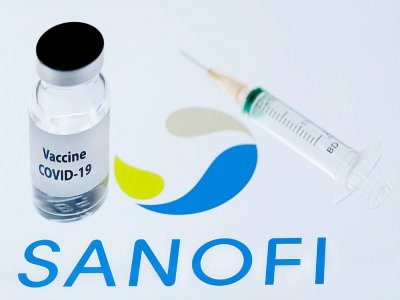 Sanofi a annoncé un retard dans le développement de son vaccin - JOEL SAGET [AFP/Archives]