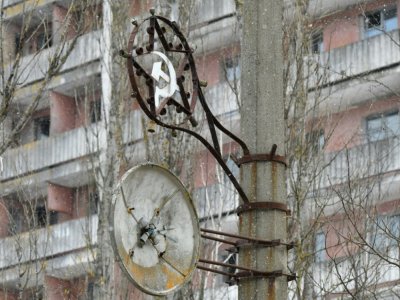 D'anciens symboles de l'époque soviétique dans la ville fantôme de Pripiat située dans la zone d'exclusion de Tchernobyl, le 8 décembre 2020 - GENYA SAVILOV [AFP]