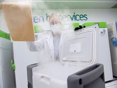 Une chambre froide à très basse température destinée à stocker le vaccin contre le Covid-19 à Hernani, au Pays basque espagnol, le 18 novembre 2020 - ANDER GILLENEA [AFP/Archives]