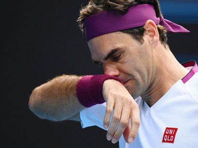 Roger Federer lors d'un match de quart de finale à l'Open d'Australie à Melbourne, le 28 janvier 2020 - William WEST [AFP/Archives]