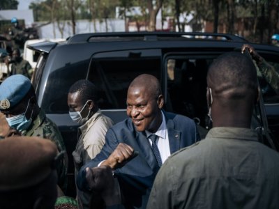 Le président cenrafricain Faustin Archange Touadéra arrive à son bureau de vote, à Bangui le 27 décembre 2020 - ALEXIS HUGUET [AFP]