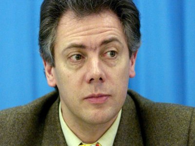 L'entraîneur de patinage artistique Gilles Beyer, le 30 janvier 1999 à Prague - Jacques DEMARTHON [AFP/Archives]