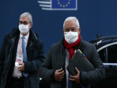 Le Premier ministre portugais Antonio Costa arrive au siège de l'Union européenne à Bruxelles, le 10 décembre 2020 - YVES HERMAN [POOL/AFP/Archives]