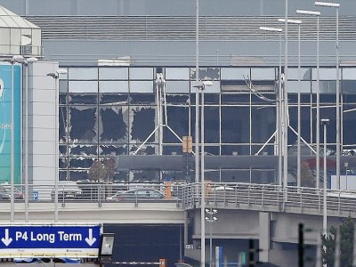 L'aéroport de Bruxelles Zaventem après le double attentat à la bombe du 22 mars 2016 - JOHN THYS [AFP/Archives]