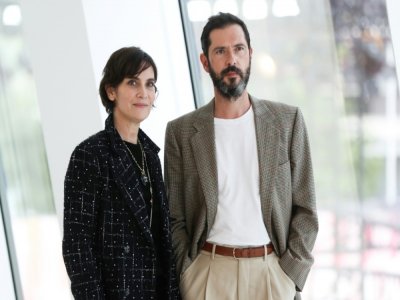 Géraldine Pailhas et Melvil Poupaud , à Cannes, le 11 octobre 2020 pour la projection de la série Ovni(s) - Valery HACHE [AFP/Archives]