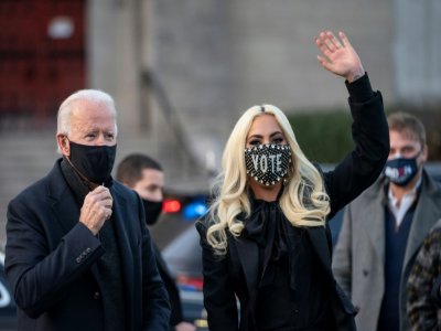 Joe Biden et Lady Gaga le 2 novembre 2020 à Pittsburg, en Pennsylvanie - Drew Angerer [GETTY IMAGES NORTH AMERICA/AFP]