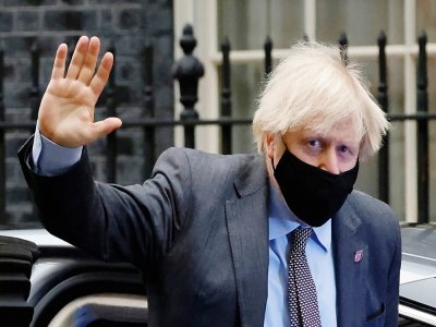 Le Premier ministre britannique Boris Johnson arrive au 10 Downing Street à Londres le 27 janvier 2021 - Tolga Akmen [AFP]