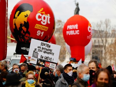 Manifestation à Paris pour défendre l'emploi et les services publics, le 4 février 2021 - Thomas SAMSON [AFP]