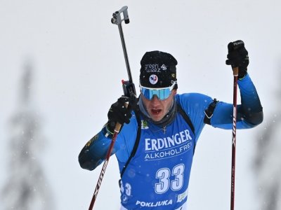 Le Français Emilien Jacquelin, lors de l'épreuve du 10 km sprint aux Championnats du monde de biathlon, le 12 février 2021 à Pikljuka (Slovénie) - Joe Klamar [AFP]