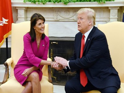 Donald Trump et Nikki Haley à la Maison Blanche, le 9 octobre 2018 à Washington - Olivier Douliery [AFP/Archives]