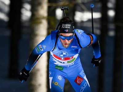 Le Français Antonin Guigonnat, lors de l'épreuve du relais mixte simple aux Championnats du monde de biathlon, le 18 février 2021 à Pokljuka (Slovénie) - JOE KLAMAR [AFP]