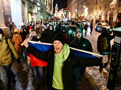 Des manifestants défilent contre la condamnation de l'opposant Alexeï Navalny le 2 février 2021 à Moscou - Kirill KUDRYAVTSEV [AFP]