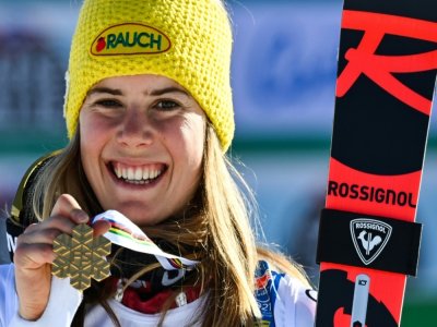 L'Autrichienne Katharina Liensberger, victorieuse du slalom aux Mondiaux de Cortina d'Ampezzo, le 20 février 2021 - Fabrice COFFRINI [AFP]