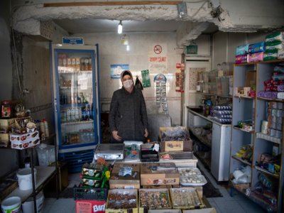 Ahd Al-Wali commerçante syrienne, à Gaziantep, en Turquie, le 25 février 2021 - Ozan KOSE [AFP]