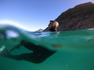 Neels Havenga pratique le bodysurf, le 24 février 2021 à Noordhoek près du Cap en Afrique du Sud - Antoine DEMAISON [AFP]