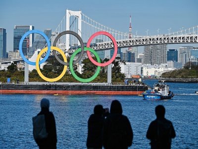 Vue des anneaux olympiques à Tokyo le 1er décembre 2020 - CHARLY TRIBALLEAU [AFP/Archives]