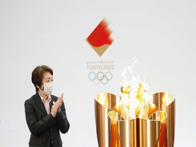 La présidente de Tokyo-2020 Seiko Hashimoto lors de la cérémonie pour le lancement du relais de la flamme olympique à Naraha, le 25 mars 2021 au Japon - KIM KYUNG-HOON [POOL/AFP]