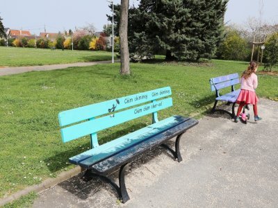 Les amateurs de cinéma apprécieront le parc Lucien-Sébire : sur chaque banc, une citation célèbre de film est inscrite.