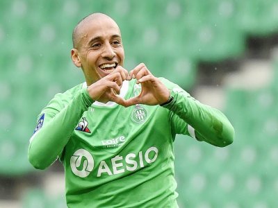 L'attaquant tunisien de Saint-Etienne, Wahbi Kahzri, auteur d'un triplé pour les Verts, victorieux 4-1 face à Bordeaux, lors de leur match de L1, le 11 avril 2021 au stade Geoffroy-Guichard - PHILIPPE DESMAZES [AFP]